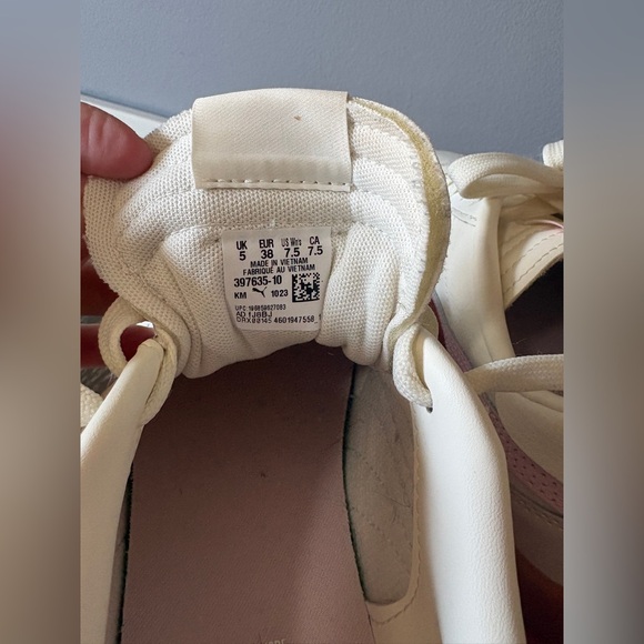Women’s cream & pink Puma sneakers - Picture 4 of 4